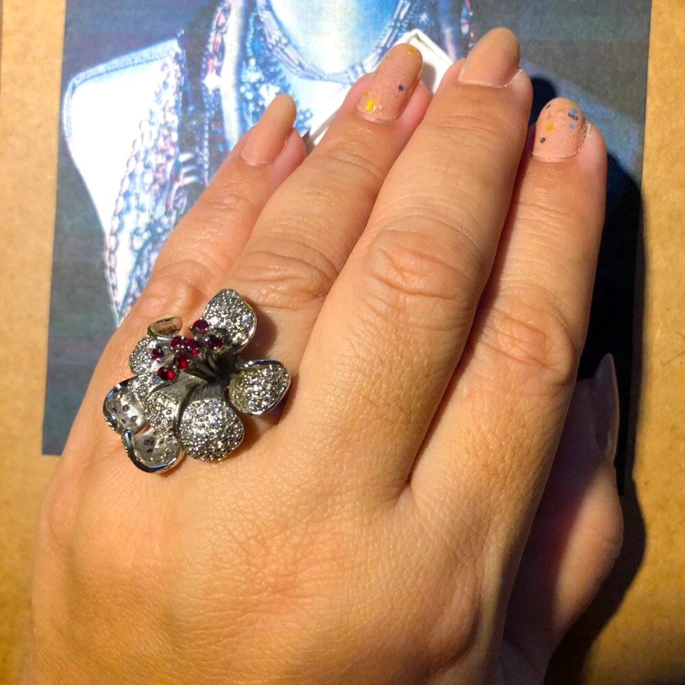 OVERSIZED TIGER LILY FLOWER RHODIUM PLATED RING